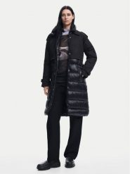 Desigual Płaszcz zimowy Estocolmo 24WWEW92 Czarny Regular Fit. Czarne kurtki damskie Desigual, na zimę, s, bez wzorów, z syntetyku, bez kaptura. Za 829.99 zł.