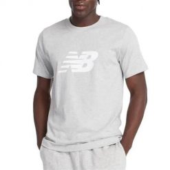 Koszulka sportowa męska New Balance MT43906AG. Szare koszulki sportowe męskie New Balance, l, bez wzorów, z tkaniny, bez kołnierzyka, bez ramiączek, na fitness i siłownię. Za 174.00 zł.