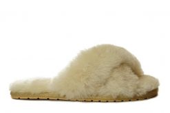 EMU AUSTRALIA W11573 MAYBERRY natural, kapcie damskie. Kapcie damskie Emu Australia, bez wzorów, ze skóry. Za 299.90 zł.