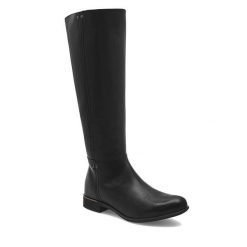 Kozaki Lasocki. Czarne kozaki damskie Lasocki, bez obcasa, na płaskiej podeszwie. Za 379.99 zł.