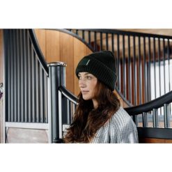 Czapka damska Kentucky Rubber. Czarne czapki i kapelusze damskie KENTUCKY HORSEWEAR, na zimę, bez wzorów, sportowe. Za 229.50 zł.