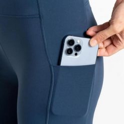 Damskie legginsy Dare 2B Power. Niebieskie legginsy sportowe damskie Dare 2b, bez wzorów, z dzianiny, na fitness i siłownię. Za 167.00 zł.
