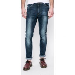Mustang - Jeansy. Niebieskie jeansy męskie Mustang. W wyprzedaży za 179.90 zł.