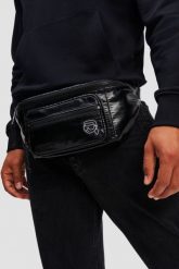 KARL LAGERFELD Czarna saszetka męska K/ikon Puffy Nylon Bumbag. Czarne saszetki męskie KARL LAGERFELD, z materiału, eleganckie. W wyprzedaży za 489.99 zł.