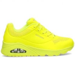 Buty do chodzenia damskie Skechers Night Shades. Żółte obuwie sportowe damskie Skechers, bez wzorów, z materiału, trekkingowe. Za 425.00 zł.