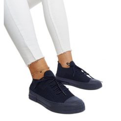 Granatowe lekkie trampki sportowe Senaida niebieskie. Niebieskie trampki i tenisówki damskie w ażurowe wzory, eleganckie, bez zapięcia. Za 78.15 zł.