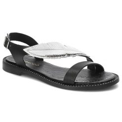 Czarne Sandały Armodo Skórzane Buty Na Lato. Czarne klapki damskie Armodo, bez wzorów, ze skóry, bez obcasa, bez zapięcia. Za 259.00 zł.