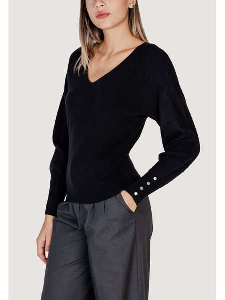 Morgan Sweter 242-MPANDA Czarny Regular Fit. Czarne bluzki damskie Morgan, s, bez wzorów, z syntetyku, bez kołnierzyka, bez ramiączek, bez kaptura. Za 149.99 zł.