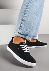 Czarne Tenisówki Vices w Klasycznym Stylu Telanisea. Czarne trampki i tenisówki damskie Born2be, bez wzorów, eleganckie, bez zapięcia. Za 44.99 zł.