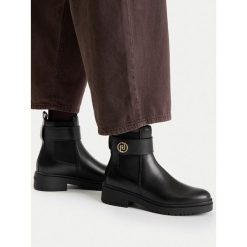 Sztyblety Liu Jo. Czarne botki damskie Liu Jo, bez obcasa, na płaskiej podeszwie, bez zapięcia. Za 799.99 zł.