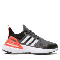 Sneakersy adidas. Czarne trampki i tenisówki chłopięce Adidas, bez wzorów, bez zapięcia. Za 219.99 zł.