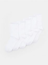 Skarpetki basic 5 pack - biały. Białe skarpety męskie Sinsay, bez wzorów. Za 19.99 zł.