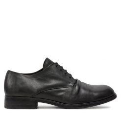 Półbuty Fly London. Czarne eleganckie półbuty Fly London, wizytowe, bez zapięcia. Za 319.99 zł.