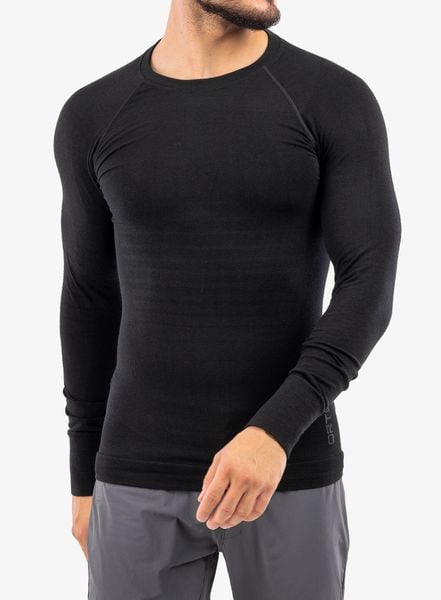 Bluza termoaktywna męska Ortovox 230 Competition Long Sleeve. Czarne bluzy męskie ORTOVOX, l, bez wzorów, z materiału, bez kaptura. Za 494.99 zł.