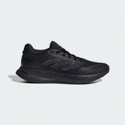 Buty do biegania adidas Runfalcon 5. Czarne obuwie sportowe damskie Adidas, bez wzorów, do biegania. W wyprzedaży za 181.30 zł.