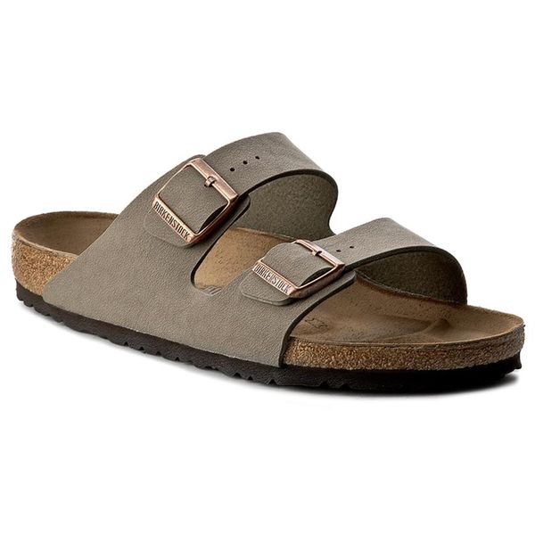 Klapki Birkenstock. Szare klapki męskie Birkenstock, z nubiku. Za 368.99 zł.