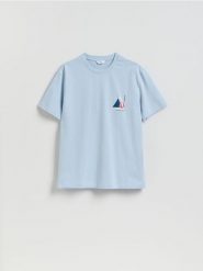 T-shirt comfort z nadrukiem - jasnoniebieski. Niebieskie t-shirty męskie Reserved, l, bez wzorów, z bawełny, bez kołnierzyka. Za 59.99 zł.