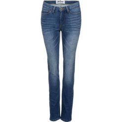 Dżinsy dresowe ocieplane STRAIGHT bonprix niebieski. Niebieskie jeansy damskie bonprix. Za 149.99 zł.