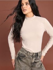 Koszulka z długimi rękawami - kremowy. Białe t-shirty damskie Sinsay, l, bez wzorów, bez kołnierzyka. W wyprzedaży za 17.99 zł.