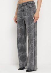 Ciemnoszare Bawełniane Jeansy Szerokie w Abstrakcyjny Print Loramiasa. Szare jeansy damskie Born2be. Za 139.99 zł.