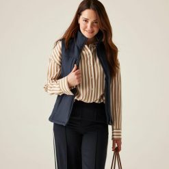 Kamizelka robocza softshellowa damska Flux. Niebieskie kurtki damskie Regatta, bez wzorów, z softshellu, bez kaptura. W wyprzedaży za 169.99 zł.