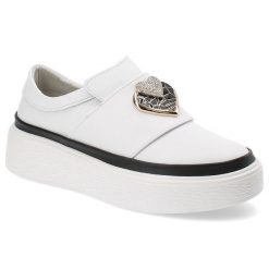 Białe Sneakersy Artiker Stylowe Wsuwane Obuwie Damskie. Białe obuwie sportowe damskie Artiker, z aplikacjami, z gumy. Za 199.00 zł.