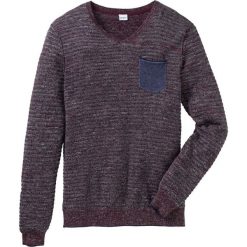 Sweter z dekoltem w serek Regular Fit bonprix bordowy melanż. Swetry przez głowę męskie marki bonprix. Za 37.99 zł.