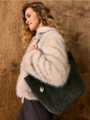 Torba shopper z imitacji zamszu z kosmetyczką - khaki. Brązowe torebki shopper damskie Sinsay, bez wzorów, bez dodatków. Za 49.99 zł.