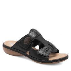 Klapki Rieker. Czarne klapki damskie Rieker, bez wzorów, bez obcasa. Za 299.99 zł.