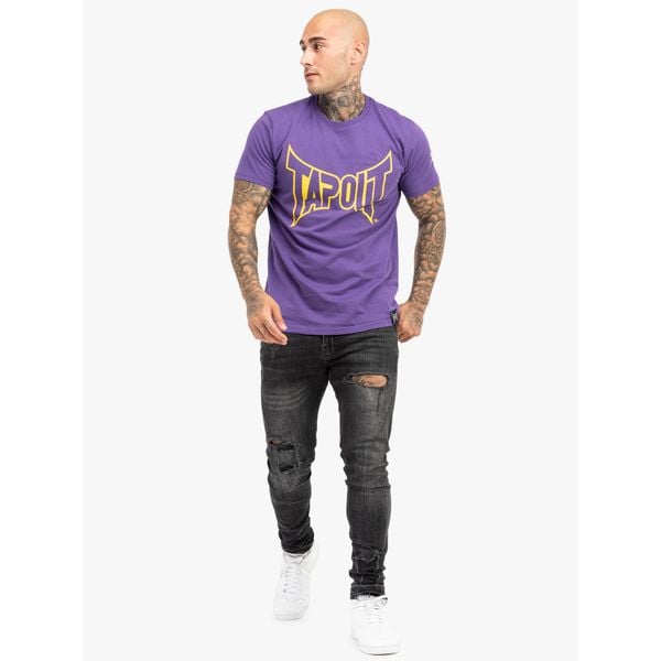 T-shirt o klasycznym kroju Tapout Basic. Fioletowe t-shirty męskie TAPOUT, m, bez wzorów, z bawełny, klasyczne, bez kołnierzyka. Za 120.50 zł.