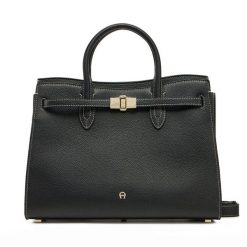 Torebka Aigner. Czarne torebki do ręki damskie Aigner, bez wzorów, bez dodatków. Za 3,079.00 zł.