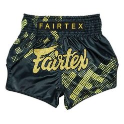 Spodenki Muay Thai Fairtex BS1931 Czarne-Złote L. Czarne krótkie spodenki sportowe męskie FAIRTEX, l, bez wzorów. Za 279.00 zł.