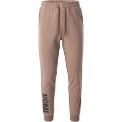Męskie Sportowe spodnie dresowe bawełniane treningowe joggery Magnum Ibis. Brązowe krótkie spodenki sportowe męskie MAGNUM, m, bez wzorów, z bawełny. Za 142.39 zł.