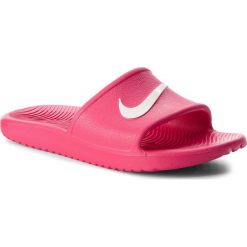Klapki NIKE - Kawa Shower (GS) AQ0899 601 Rush Pink/White. Czerwone klapki damskie Nike, z tworzywa sztucznego. Za 79.00 zł.