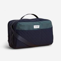 Torba jeździecka na przybory Fouganza 22 l. Niebieskie torby na ramię męskie FOUGANZA, bez wzorów, z materiału, na ramię, duże, matowe. Za 169.99 zł.