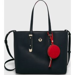 Tommy Hilfiger - Torebka. Niebieskie torebki do ręki damskie Tommy Hilfiger, bez wzorów, z materiału, casualowe, na ramię, duże, bez dodatków. Za 679.90 zł.