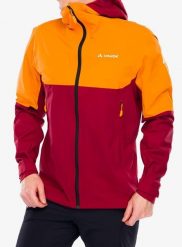 Kurtka przeciwdeszczowa męska Vaude Simony 2,5L Jacket IV. Czerwone kurtki męskie Vaude, l, bez wzorów, z materiału, bez kaptura. Za 676.49 zł.