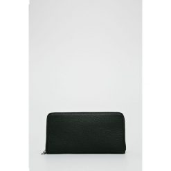 Calvin Klein Jeans - Portfel. Portfele damskie marki Calvin Klein Jeans. W wyprzedaży za 179.90 zł.