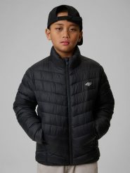 4F Kurtka z wypełnieniem syntetycznym chłopięca - czarna 146 (10-11 lat). Czarne kurtki i płaszcze dla chłopców 4f, bez wzorów, z puchu, bez kaptura. Za 129.99 zł.