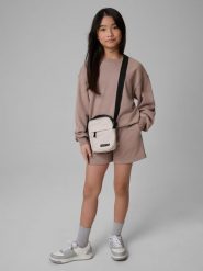 4F Spodenki dresowe dziewczęce - beżowy 140 (9-10 lat). Brązowe spodenki dla dziewczynek 4f, na lato, bez wzorów, z bawełny. Za 49.99 zł.