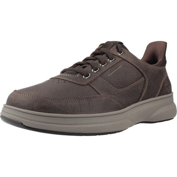 Buty CLARKS MULLAN EASY Brązowy. Brązowe trekkingi męskie Clarks, trekkingowe. Za 417.99 zł.