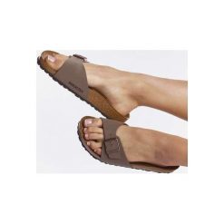 Birkenstock 040093 Mocca, klapki. Klapki damskie Birkenstock, bez wzorów, bez obcasa. Za 239.00 zł.