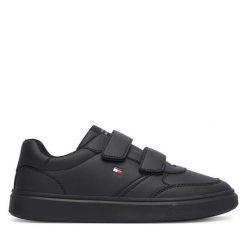 Sneakersy Tommy Hilfiger. Czarne trampki i tenisówki chłopięce Tommy Hilfiger, bez wzorów, bez zapięcia. Za 374.99 zł.