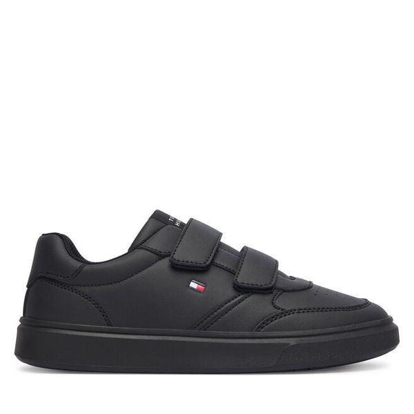 Sneakersy Tommy Hilfiger. Czarne trampki i tenisówki chłopięce Tommy Hilfiger, bez wzorów, bez zapięcia. Za 374.99 zł.