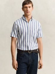 Gant Męska koszula z krótkim rękawem z lnu Mężczyźni Regular Fit Bawełna niebieski, M. Niebieskie koszule męskie GANT, na lato, m, bez wzorów, z bawełny, eleganckie, bez kołnierzyka, bez ramiączek. Za 549.95 zł.