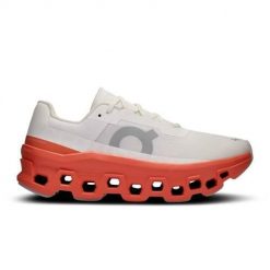 Buty do biegania damskie On Running White-flame. Białe obuwie sportowe damskie On, bez wzorów, z materiału, do biegania. Za 933.00 zł.