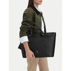 Torebka Beverly Hills Polo Club. Czarne torebki do ręki damskie Beverly Hills Polo Club, bez wzorów, bez dodatków. Za 299.99 zł.