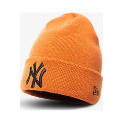 New Era Czapka Zimowa League Essential Cuff Knit Neyyan , pomaranczowy, rozmiar ONE SIZE. Brązowe czapki i kapelusze damskie New Era, na zimę, bez wzorów, z materiału. Za 109.99 zł.