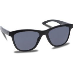 Okulary przeciwsłoneczne OAKLEY - Moonlighter OO9320-01 Polished Black/Grey. Czarne okulary przeciwsłoneczne damskie Oakley. W wyprzedaży za 419.00 zł.