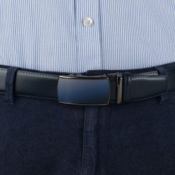 Pasek męski skórzany 3,5 cm klamra automatyczna Beltimore granatowy 52-601 : Kolory - granatowy, Rozmiar pasków - r.110-125 cm. Niebieskie paski damskie bez wzorów, ze skóry, wizytowe. Za 64.99 zł.